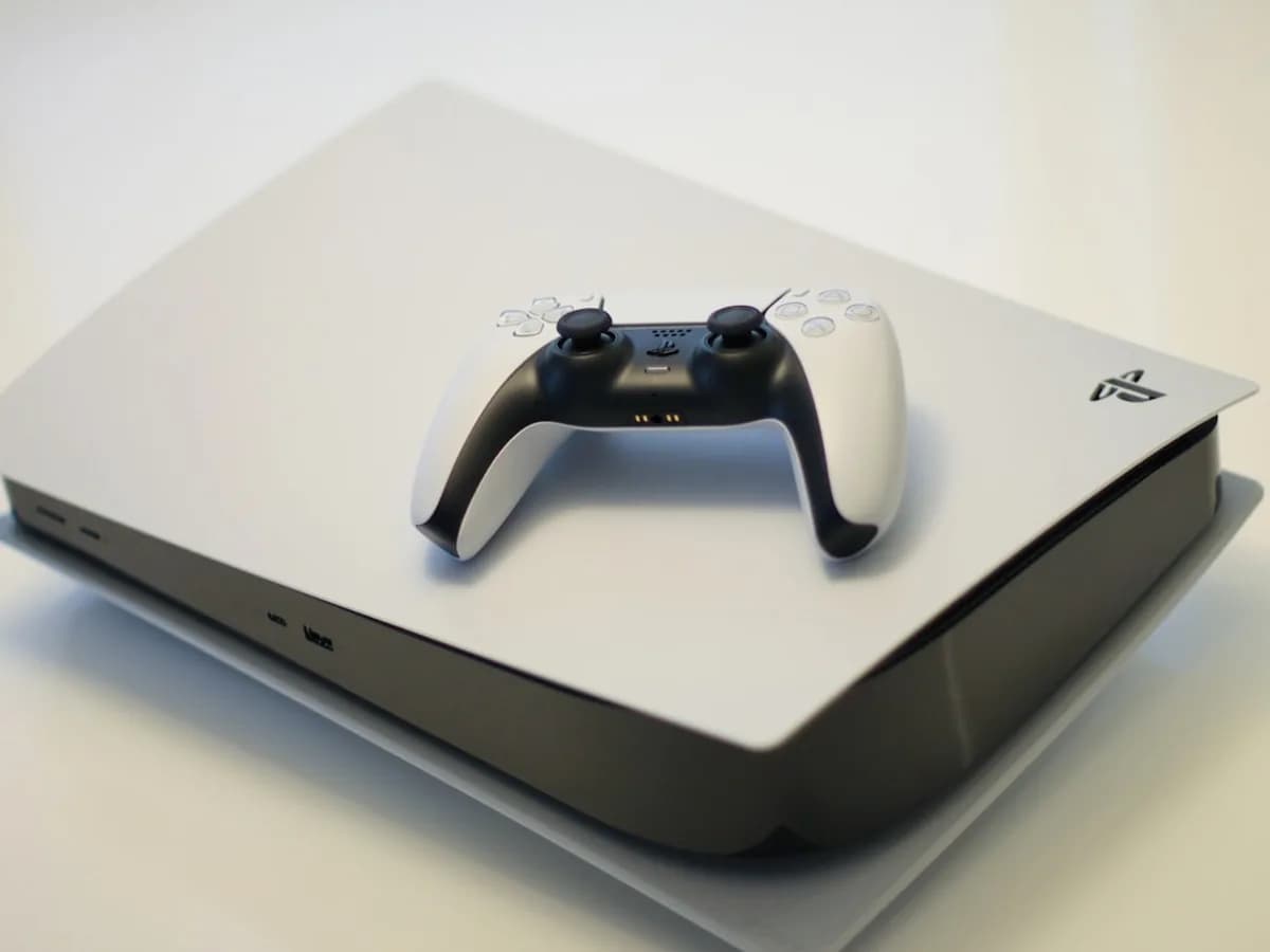 PlayStation 5, iki controller